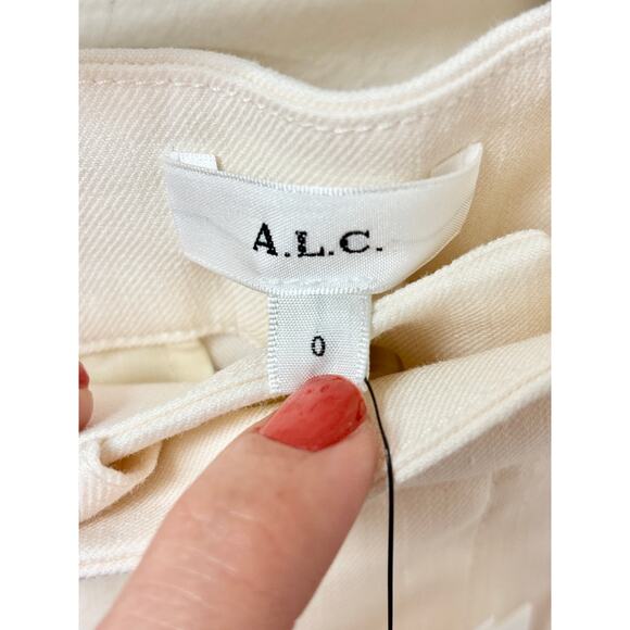 NWT A.L.C. Nico Cotton & Linen Pleated Bermuda Shorts Buttercream Womens Size 0 - Picture 5 of 5